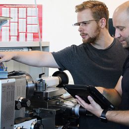 PRODUKTION DER ZUKUNFT: ÖSTERREICHISCHES LEITPROJEKT RUND UM MENSCH-MASCHINE-BEZIEHUNG